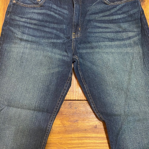 Men’s Jeans - Picture 2 of 3